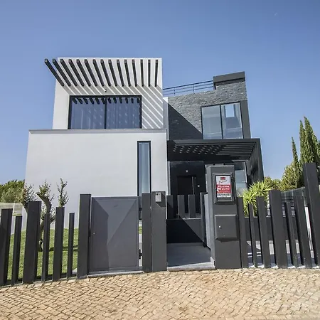 Paris Villa *