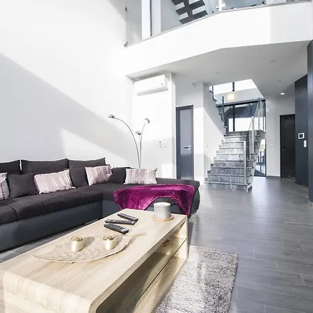 Villa Paris *