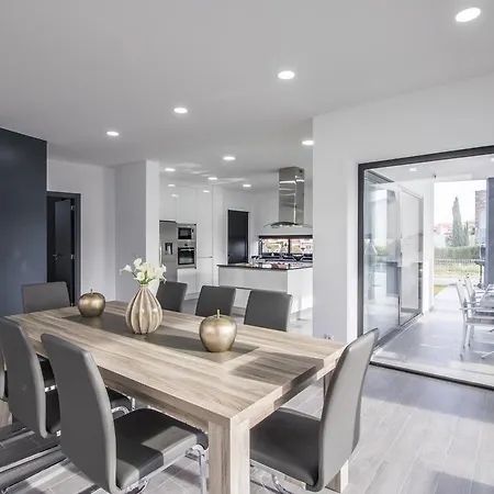 Paris Villa Vilamoura